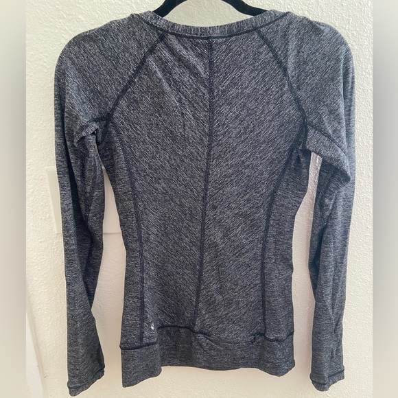 NWOT Lululemon Race Your Pace Long Sleeve size 4 - Picture 3 of 5